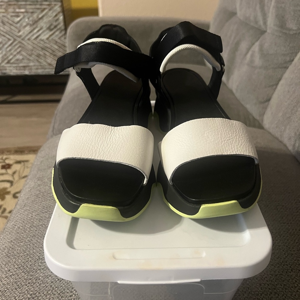 Sorel Women's Black and White Sandals